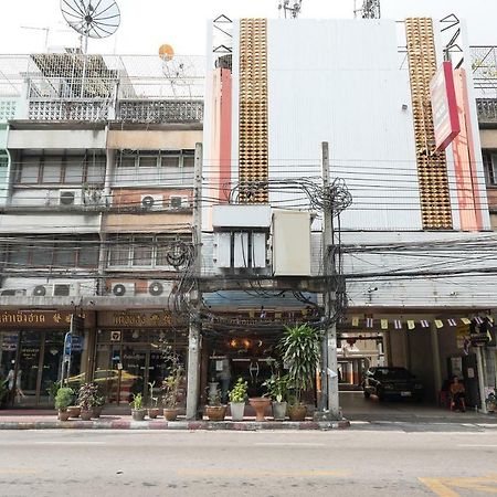 Oyo 110 Old Town Hotel Bangkok Ngoại thất bức ảnh