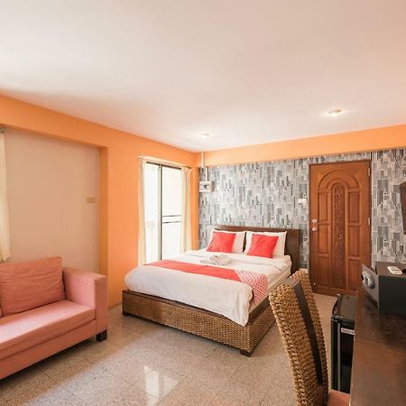 Oyo 110 Old Town Hotel Bangkok Ngoại thất bức ảnh