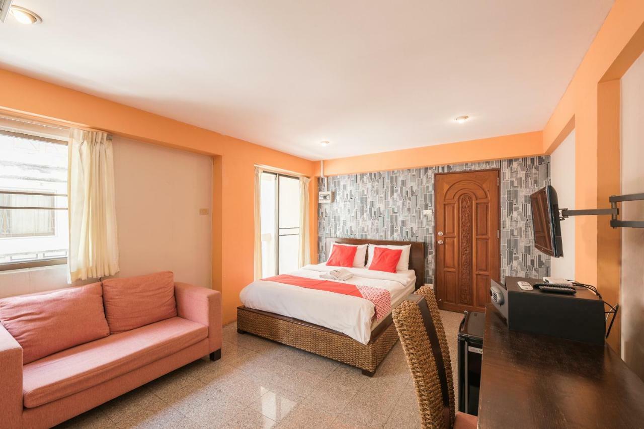 Oyo 110 Old Town Hotel Bangkok Ngoại thất bức ảnh