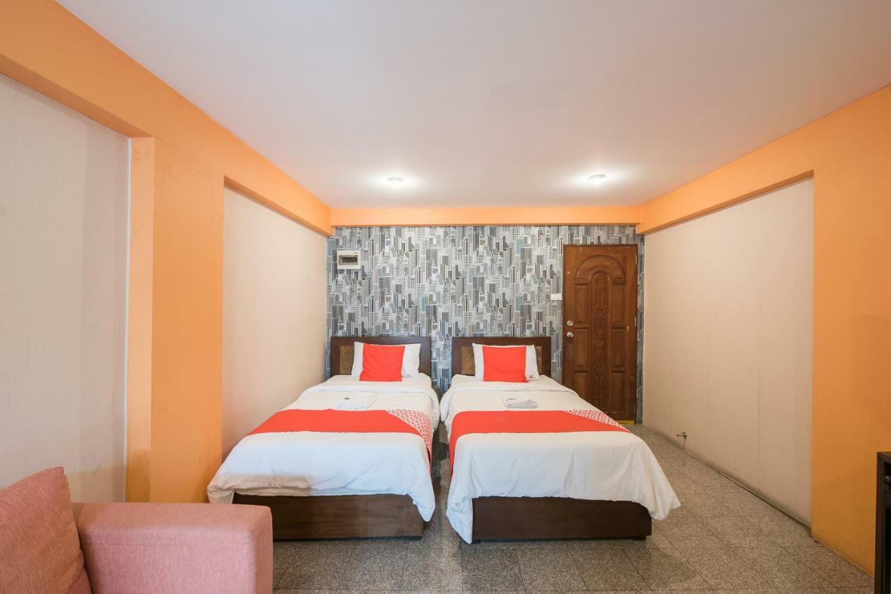 Oyo 110 Old Town Hotel Bangkok Ngoại thất bức ảnh