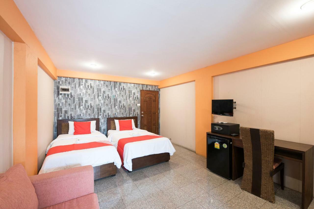 Oyo 110 Old Town Hotel Bangkok Ngoại thất bức ảnh