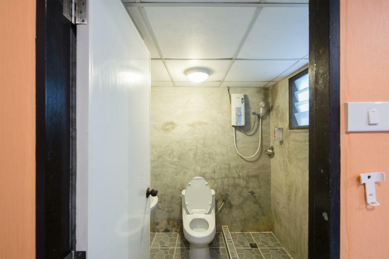 Oyo 110 Old Town Hotel Bangkok Ngoại thất bức ảnh