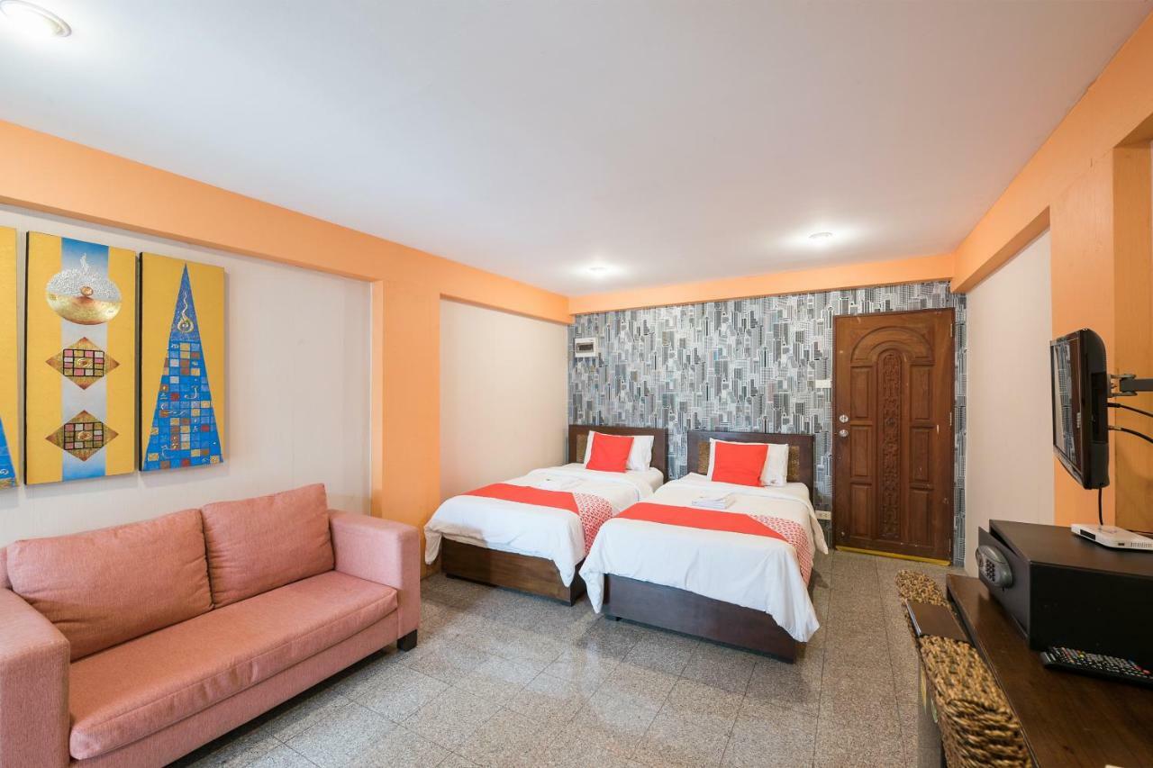 Oyo 110 Old Town Hotel Bangkok Ngoại thất bức ảnh